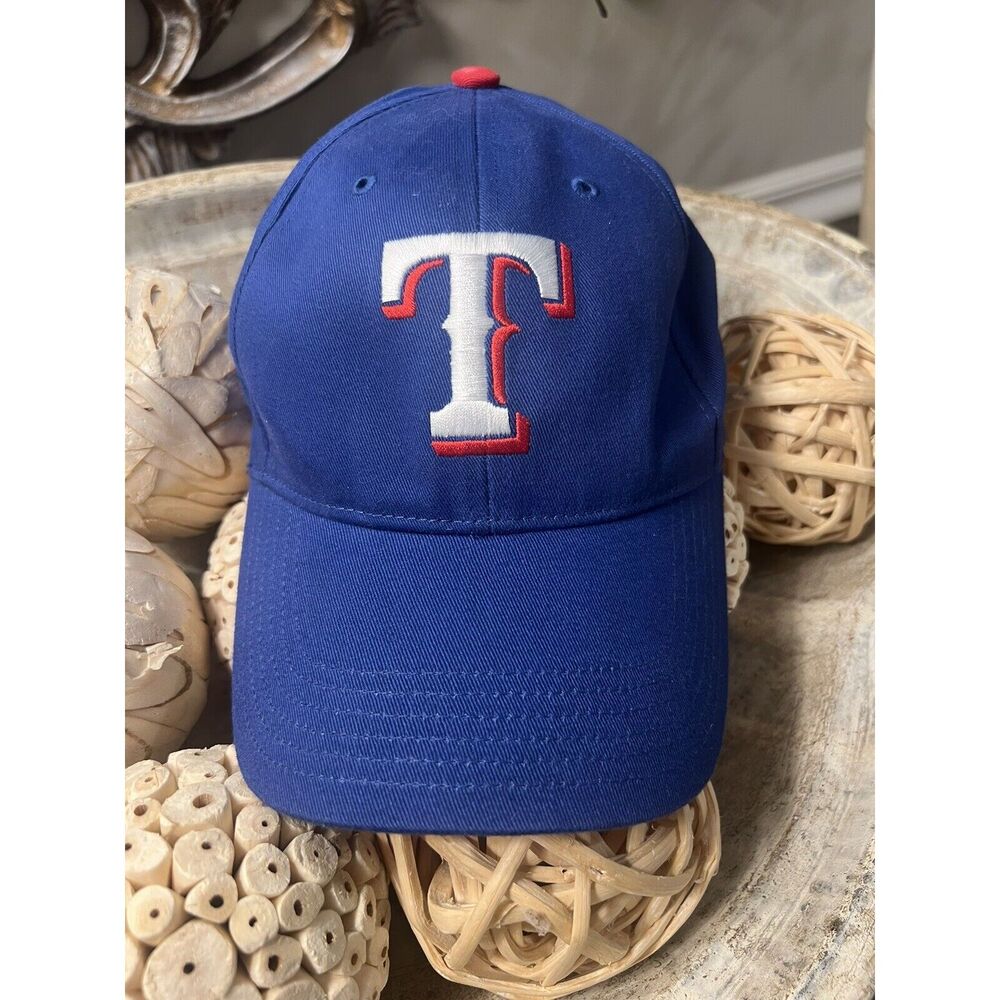Fan Favorite MLB Texas Rangers Embroidered Logo Adult One Size OSFM Baseball Hat